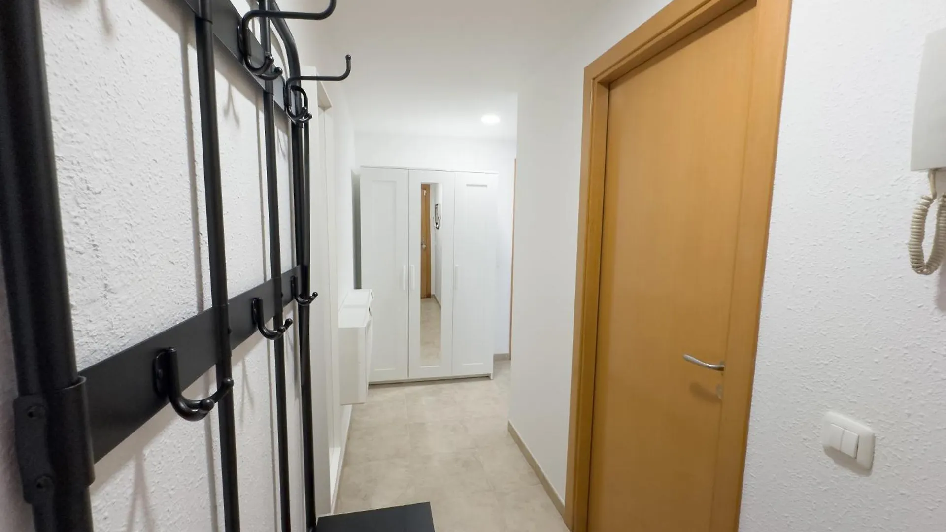 יורט דה מאר Lloret Apartment & Parking  יורט דה מאר
