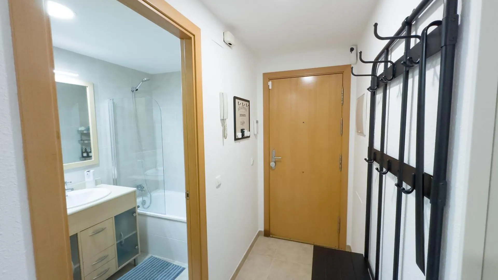 יורט דה מאר Lloret Apartment & Parking  יורט דה מאר