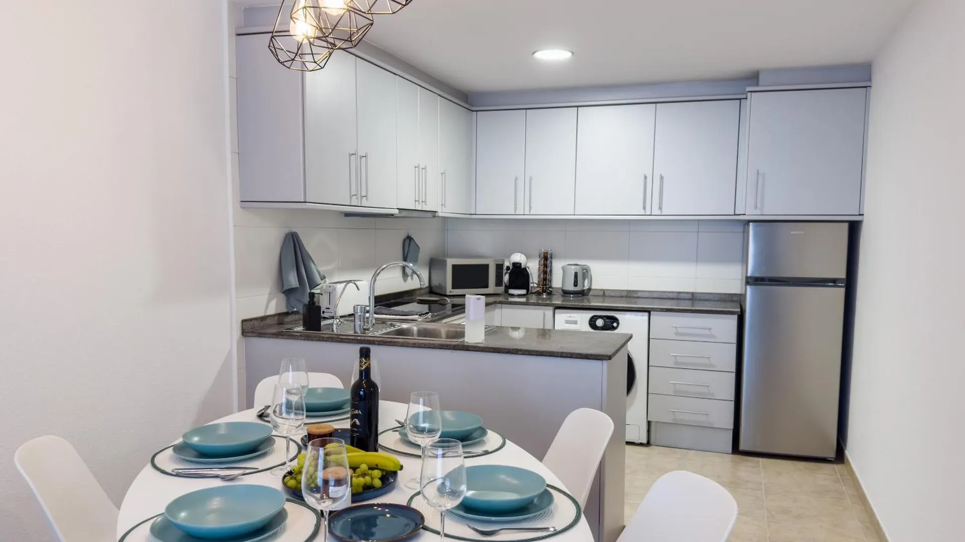 Lloret Apartment & Parking 료렛 드 마르