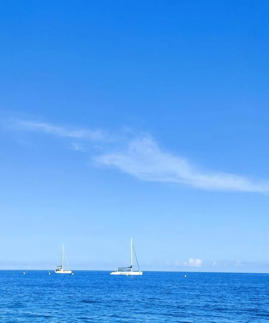 Lloret Apartment & Parking 료렛 드 마르