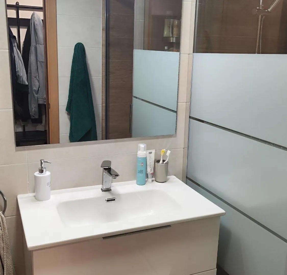 Lloret Apartment & Parking 료렛 드 마르